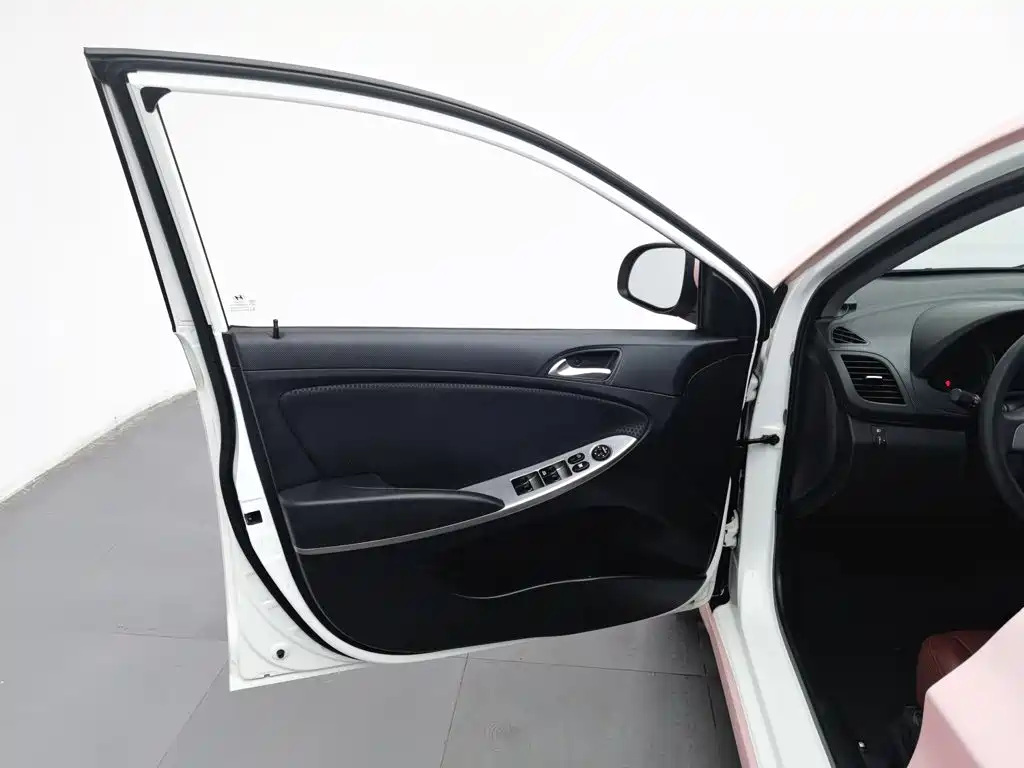 Hyundai Ruiyi — миниатюра 8