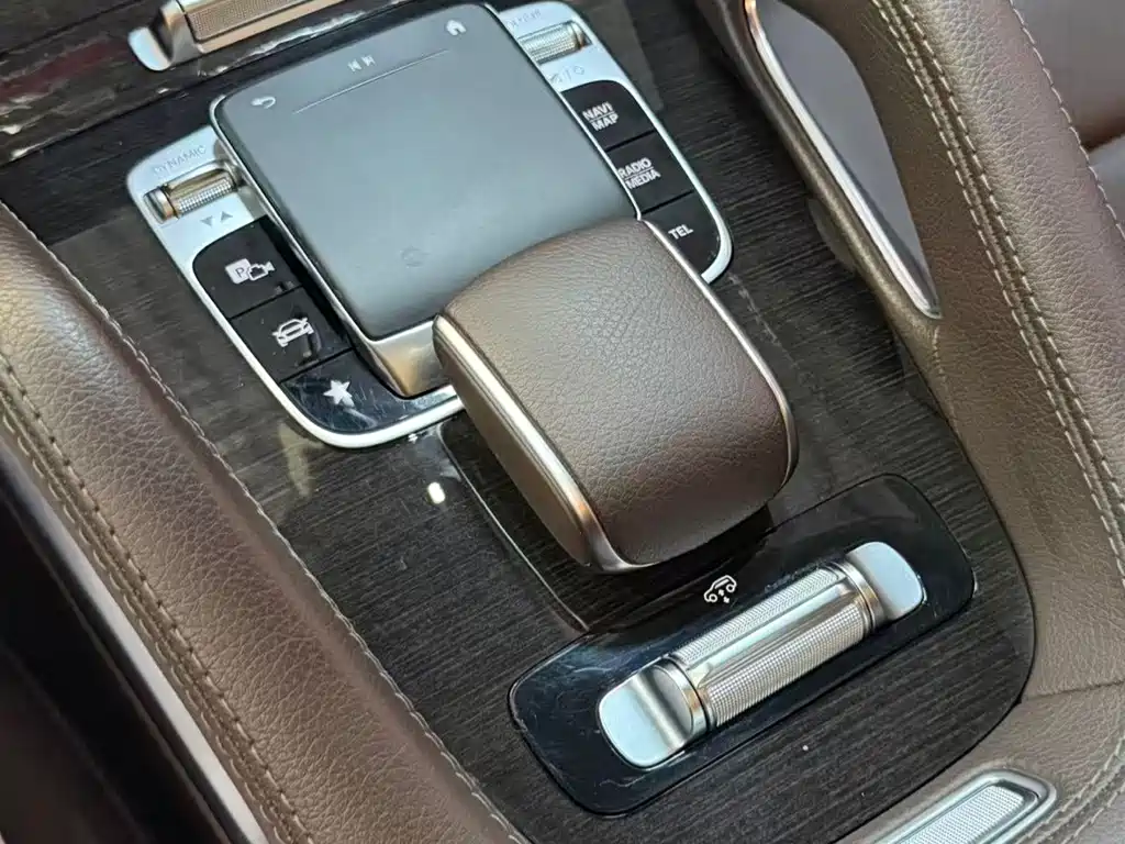 Mercedes-Benz GLE (Import) — миниатюра 9