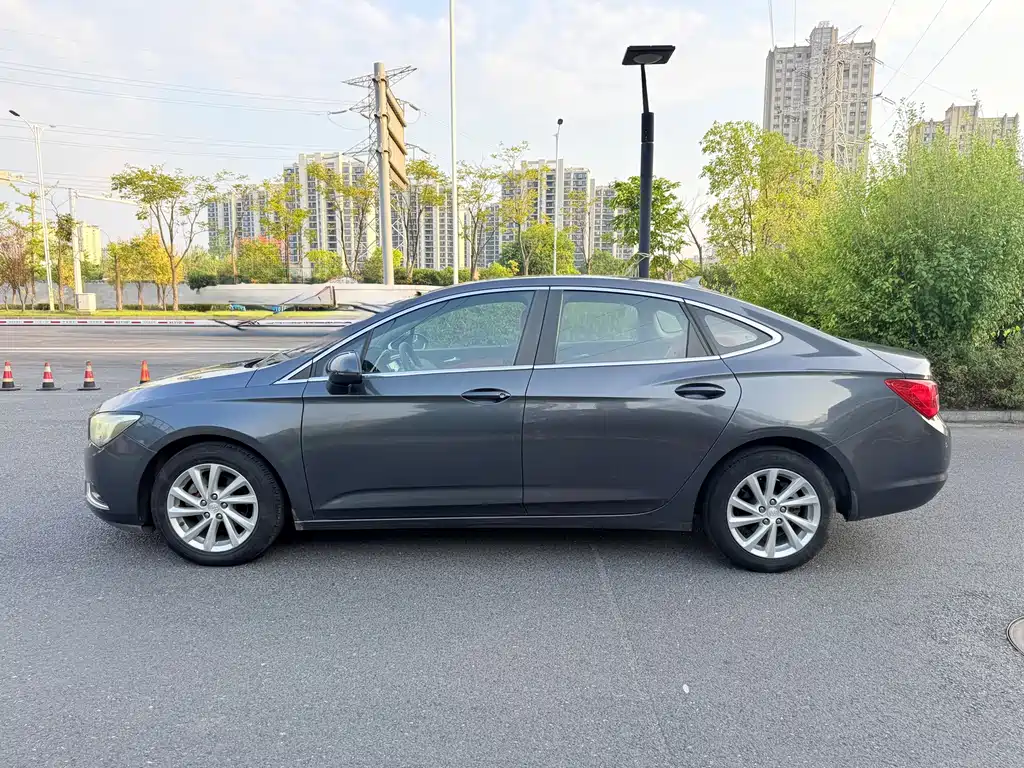 Buick Verano — миниатюра 4