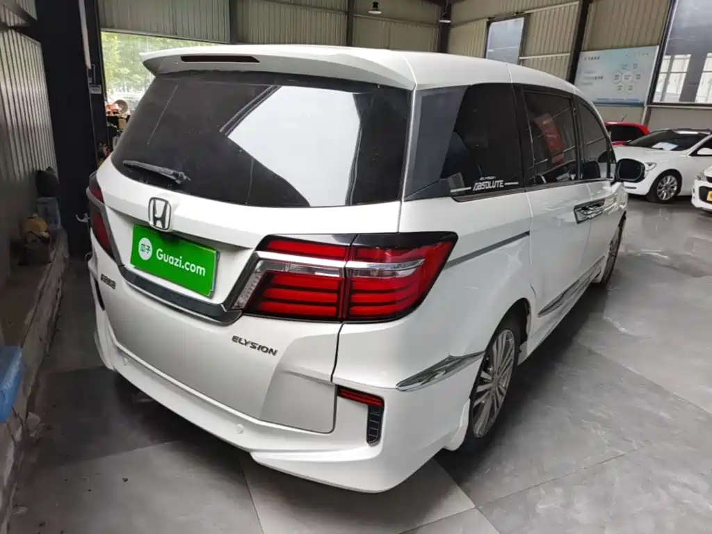 Honda Elysion — миниатюра 7
