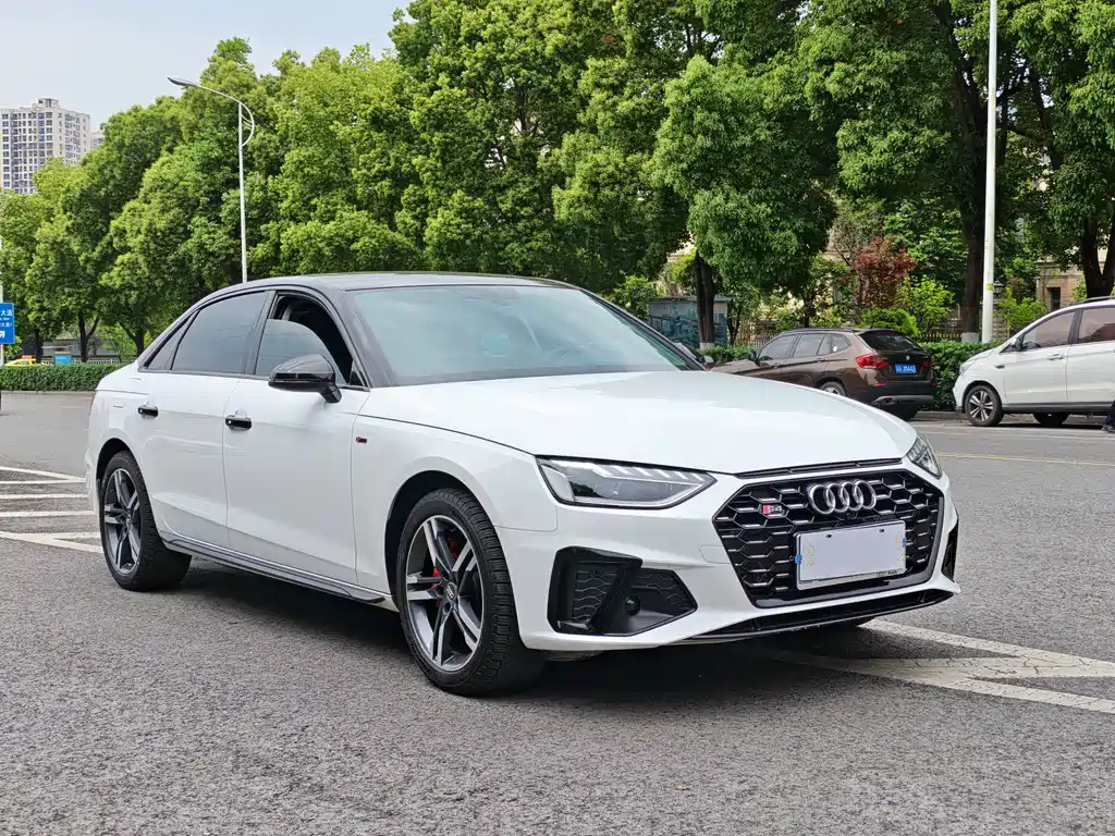 Audi A4L 2020 40 TFSI Luxury