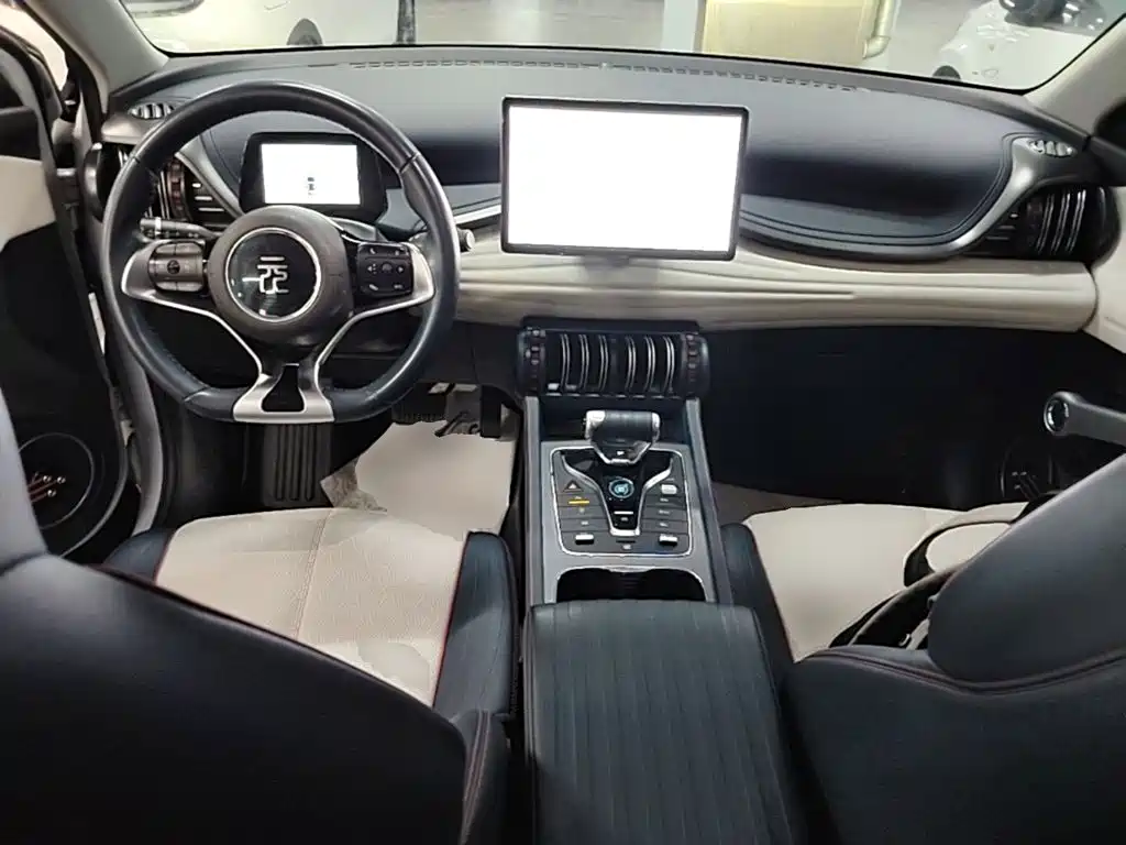 BYD Yuan Plus — миниатюра 10