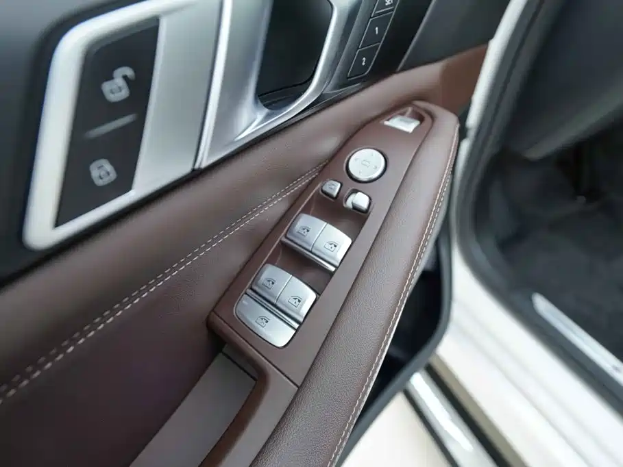 BMW X5 2023 — фото 11