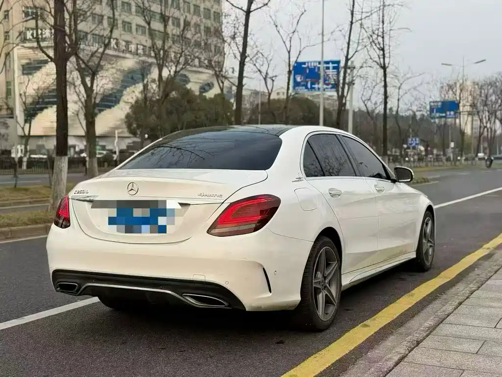 Mercedes-Benz C-Class — миниатюра 9