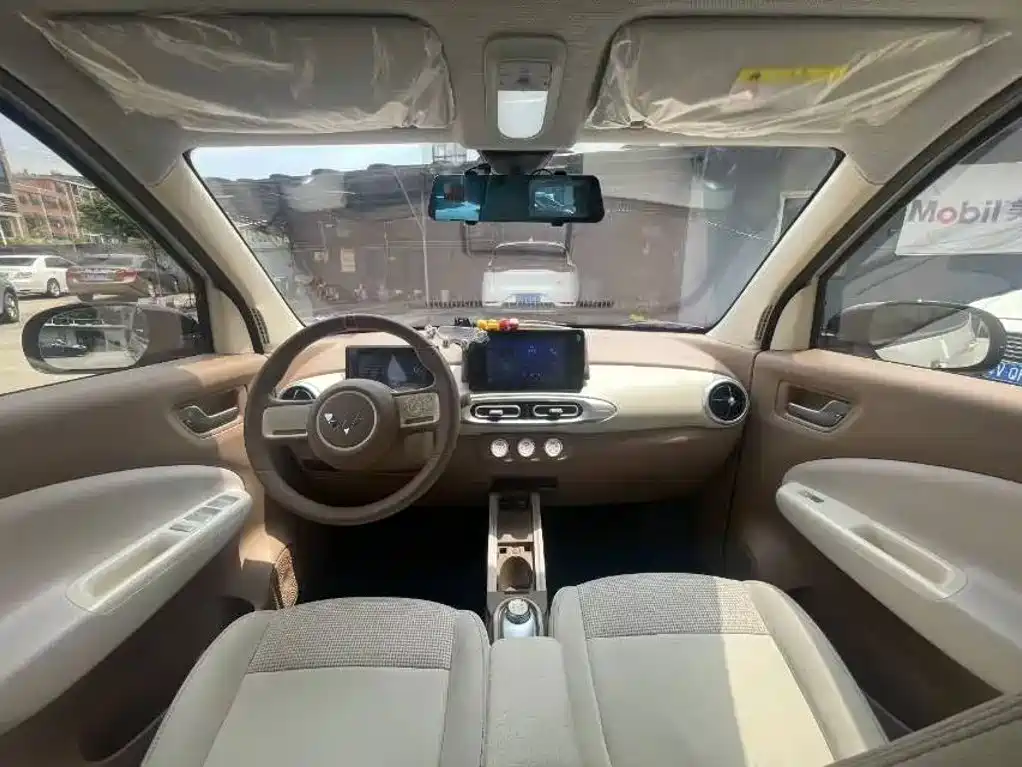 Wuling MINIEV — миниатюра 6