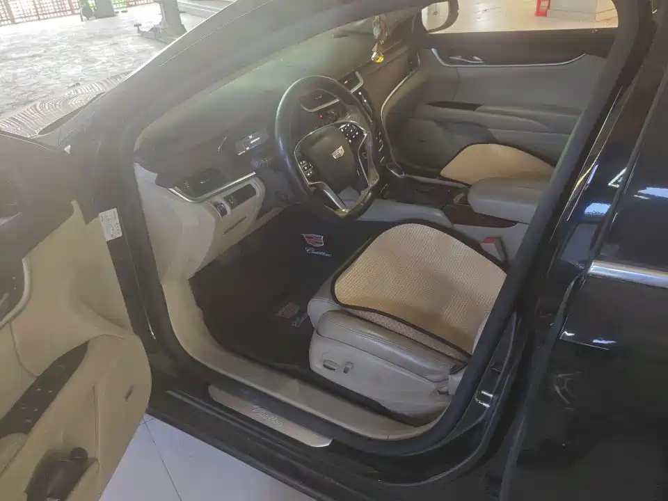 Cadillac XTS 2017 28T