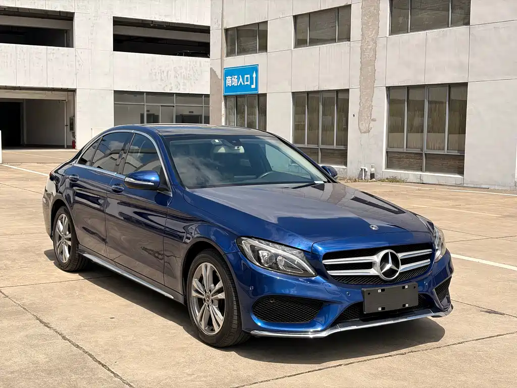 Mercedes-Benz C-Class — миниатюра 3