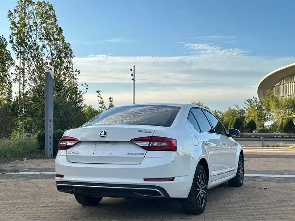 Skoda Octavia — миниатюра 4