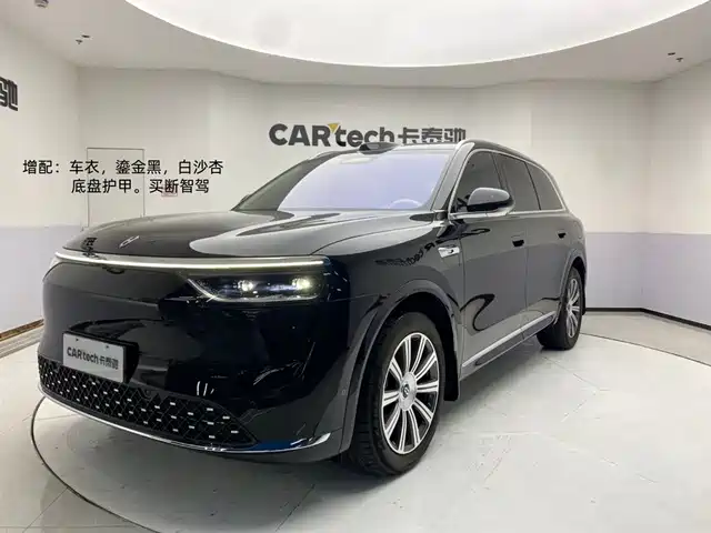 AITO ASK THE WORLD M8 2025