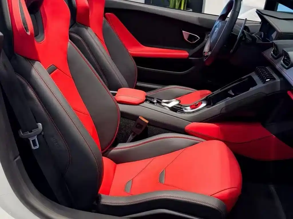 LAMBORGHINI HURACÁN