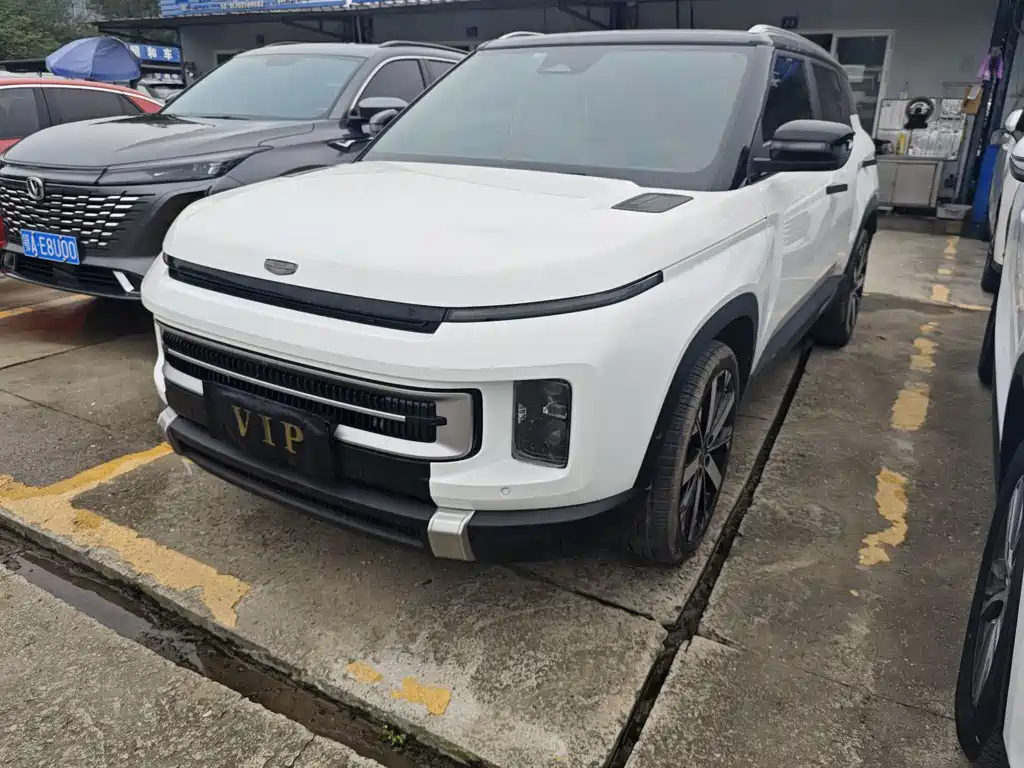 Geely Icon