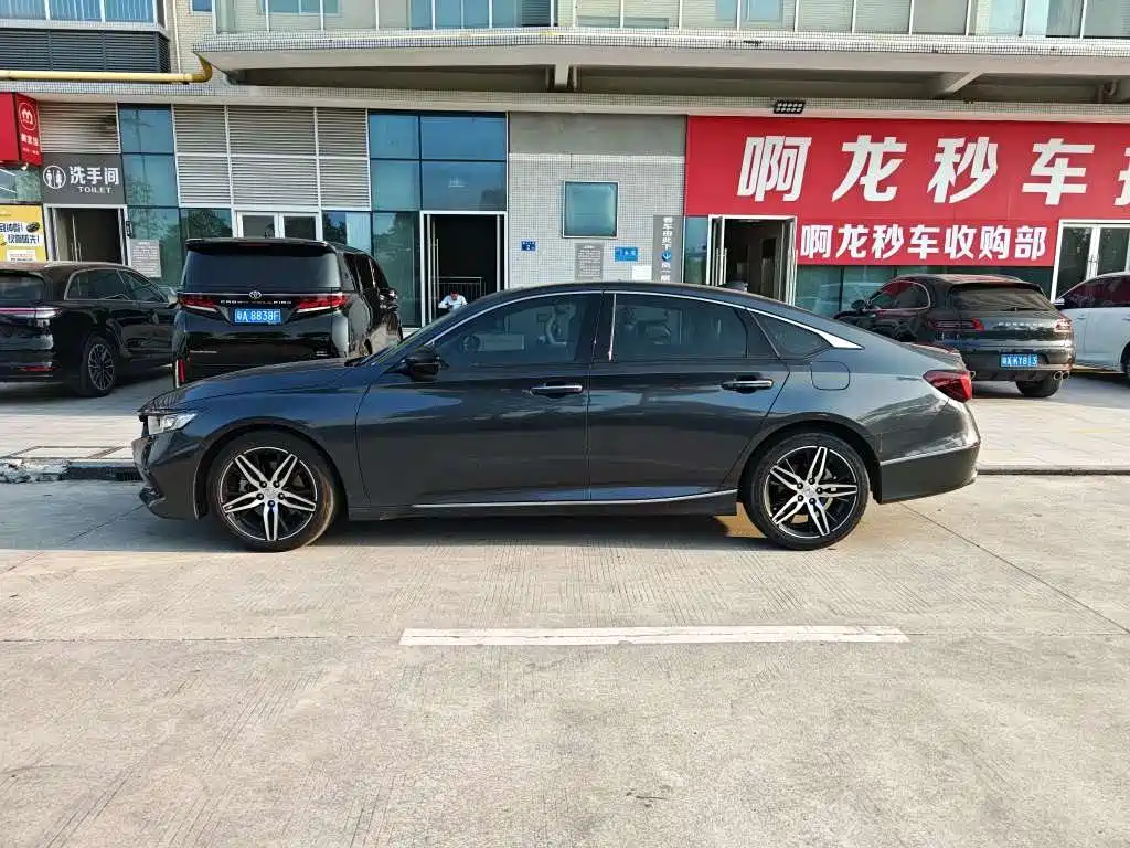 Honda Accord — миниатюра 3