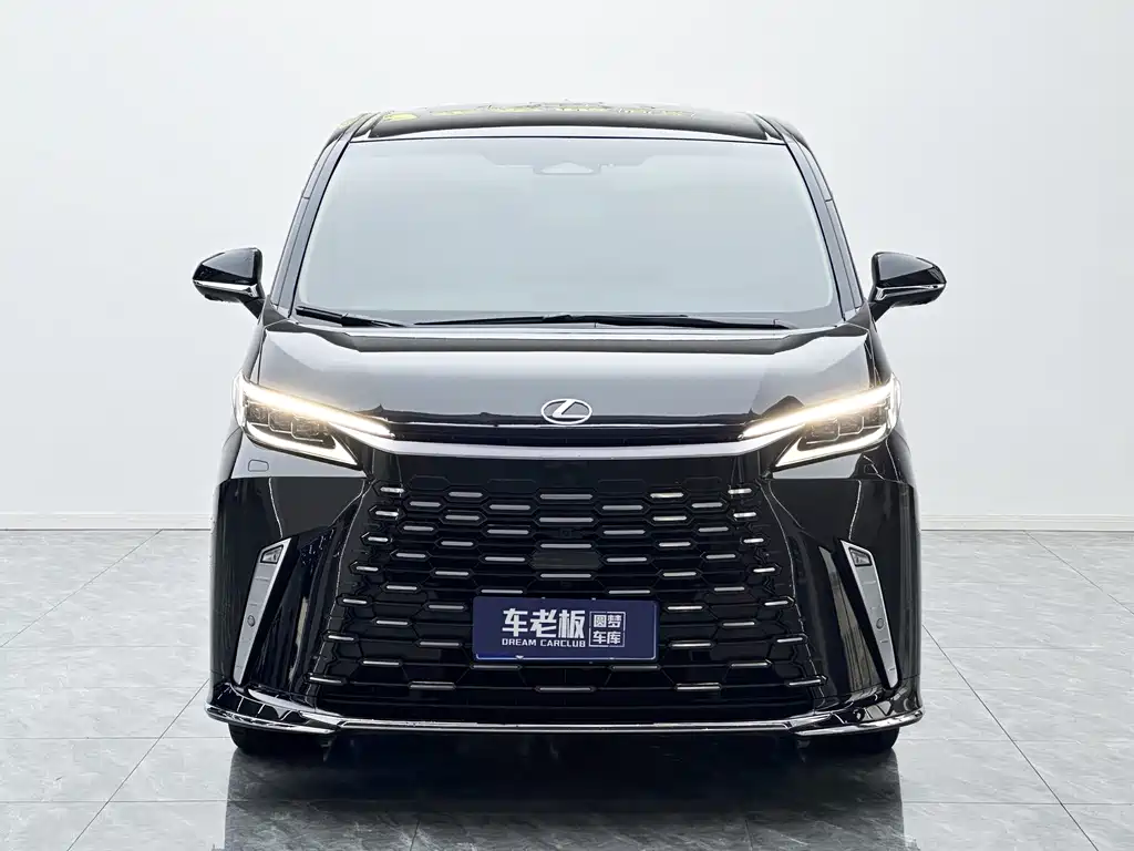 Lexus LM — миниатюра 2
