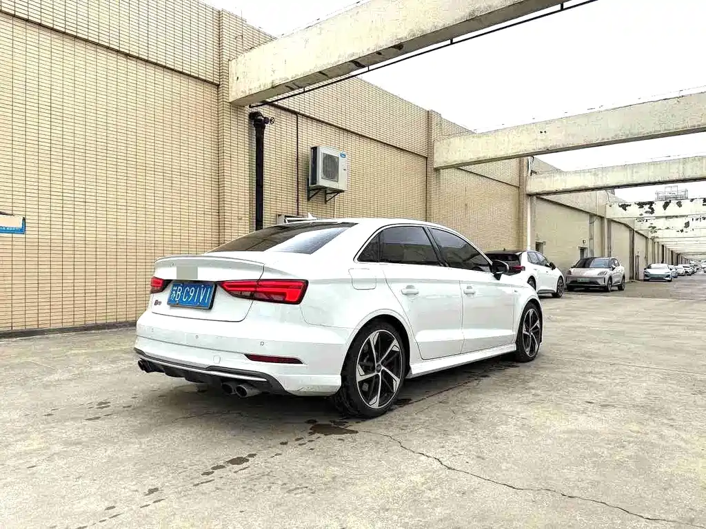 Audi S3 — миниатюра 17