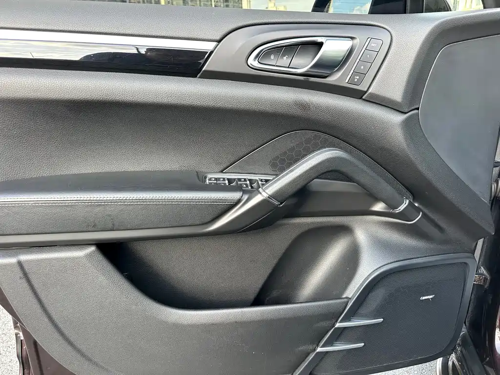Porsche Cayenne 2014 Cayenne Platinum Edition 3.0T