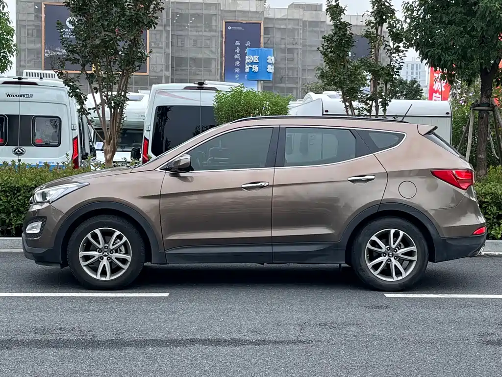 Hyundai Santa Fe — миниатюра 3