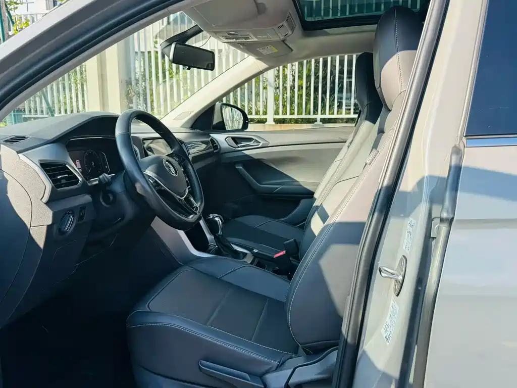 Volkswagen T-Cross — миниатюра 4