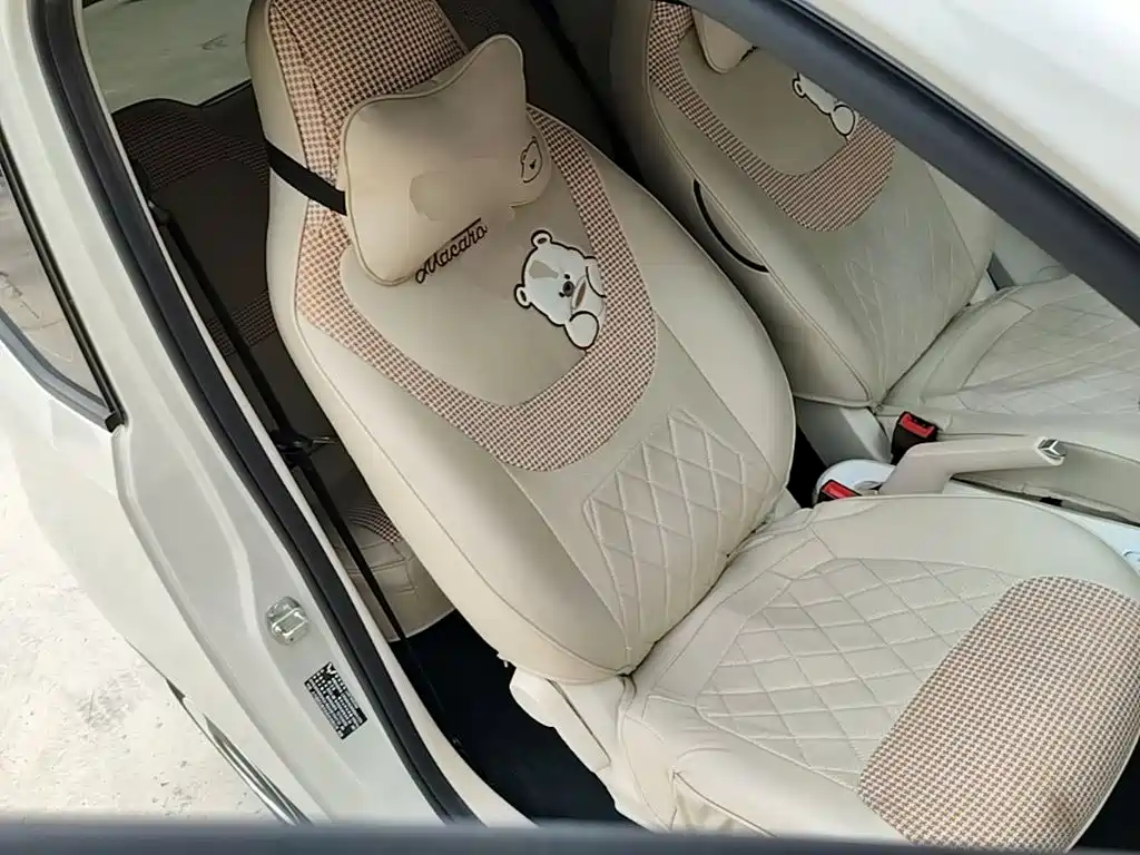 Wuling MINIEV — миниатюра 25