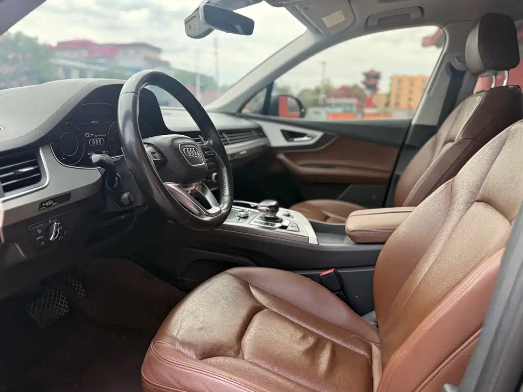 Audi Q7 — миниатюра 4