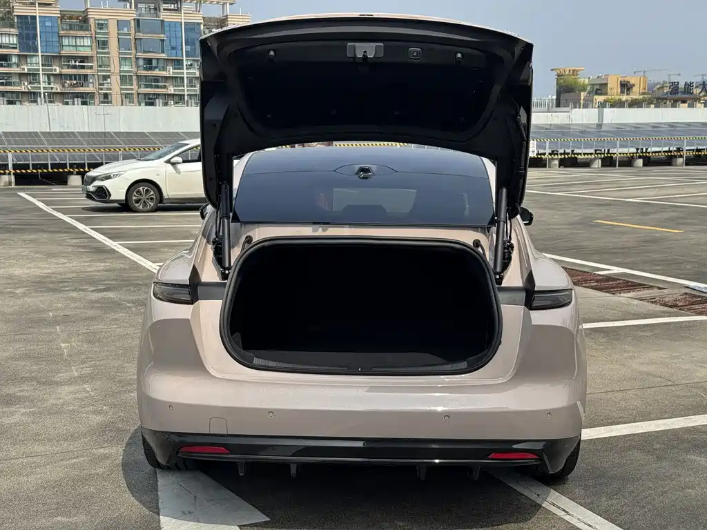 NIO ET5 — миниатюра 9