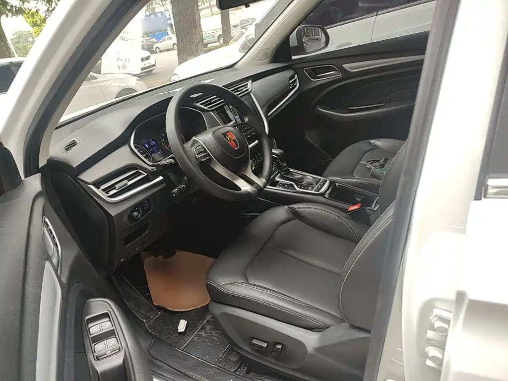 Roewe RX3 — миниатюра 15