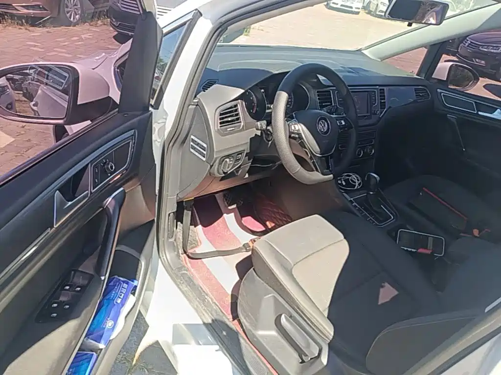 Volkswagen Golf Sportsvan — миниатюра 16