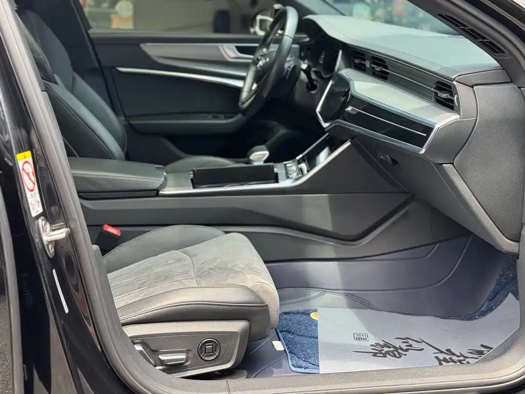 Audi A6L 2024 45 TFSI quattro