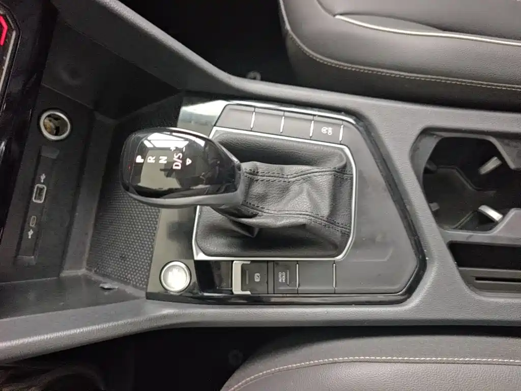 Volkswagen Tiguan L — миниатюра 14