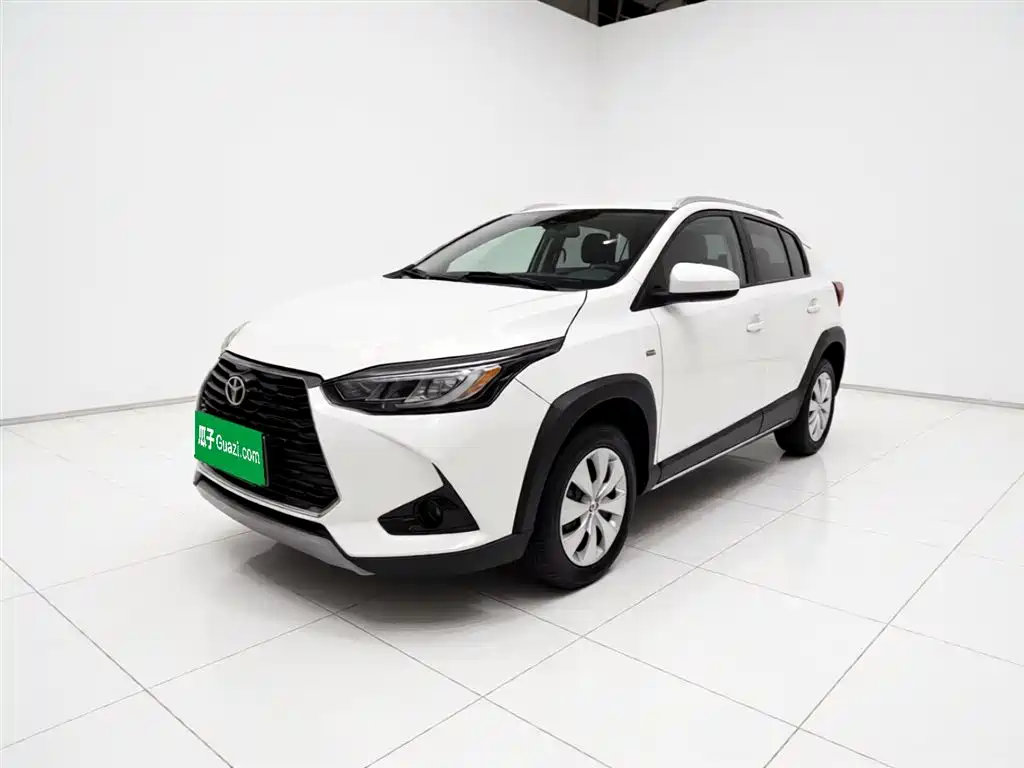 Toyota Yaris L 2021