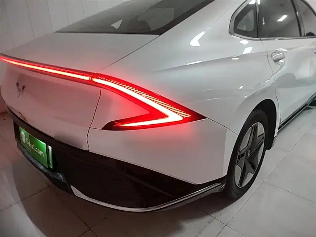 Wuling 五菱E5 — миниатюра 8