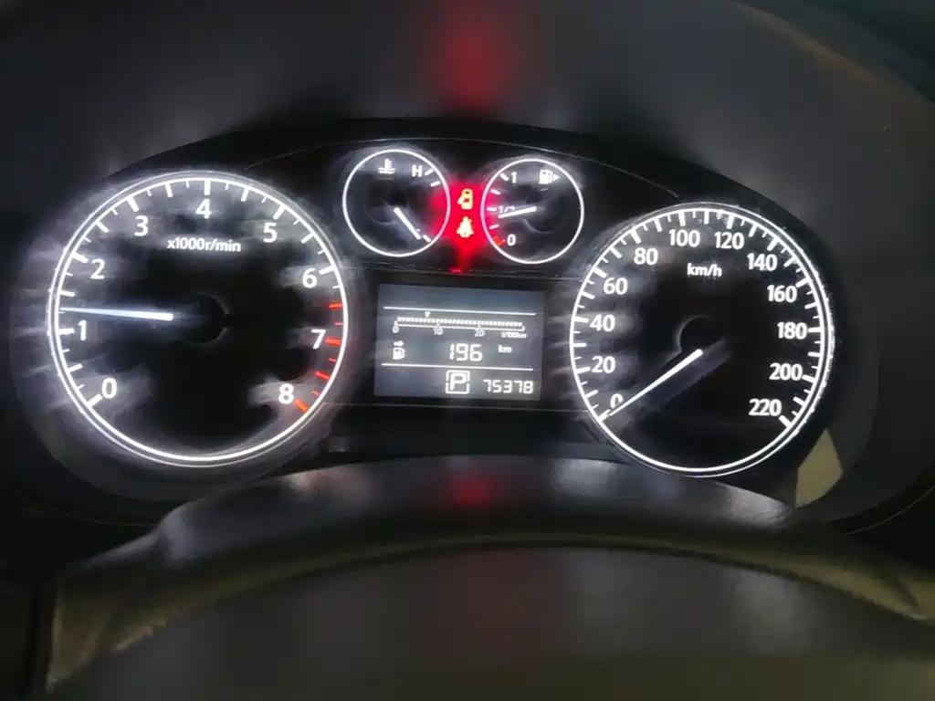 Nissan Tiida — миниатюра 12