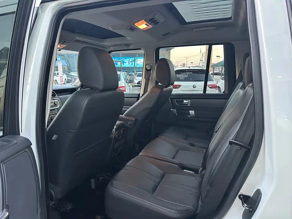 Land Rover Discovery — миниатюра 5