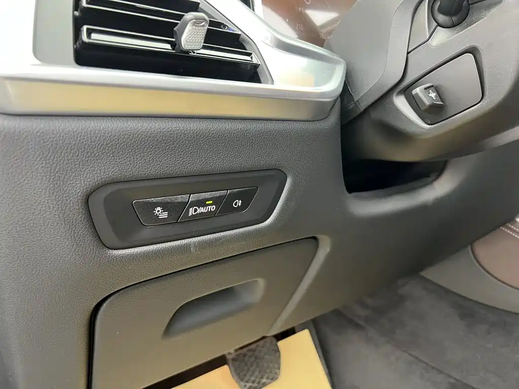 BMW X5 — миниатюра 30