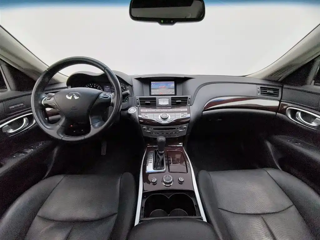 Infiniti Q70 2013 Q70L 2.5L Comfort