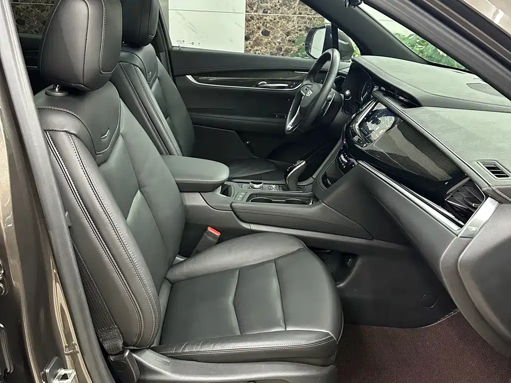 Cadillac XT6 — миниатюра 10