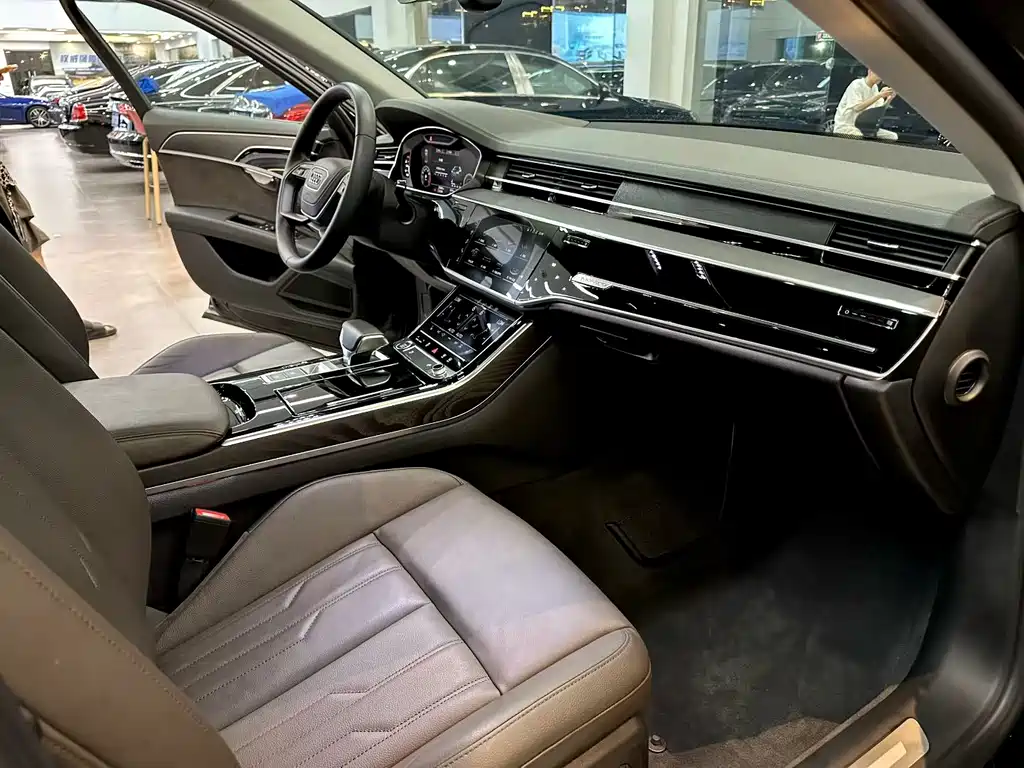 Audi A8 2018 A8L 55 TFSI quattro Premium