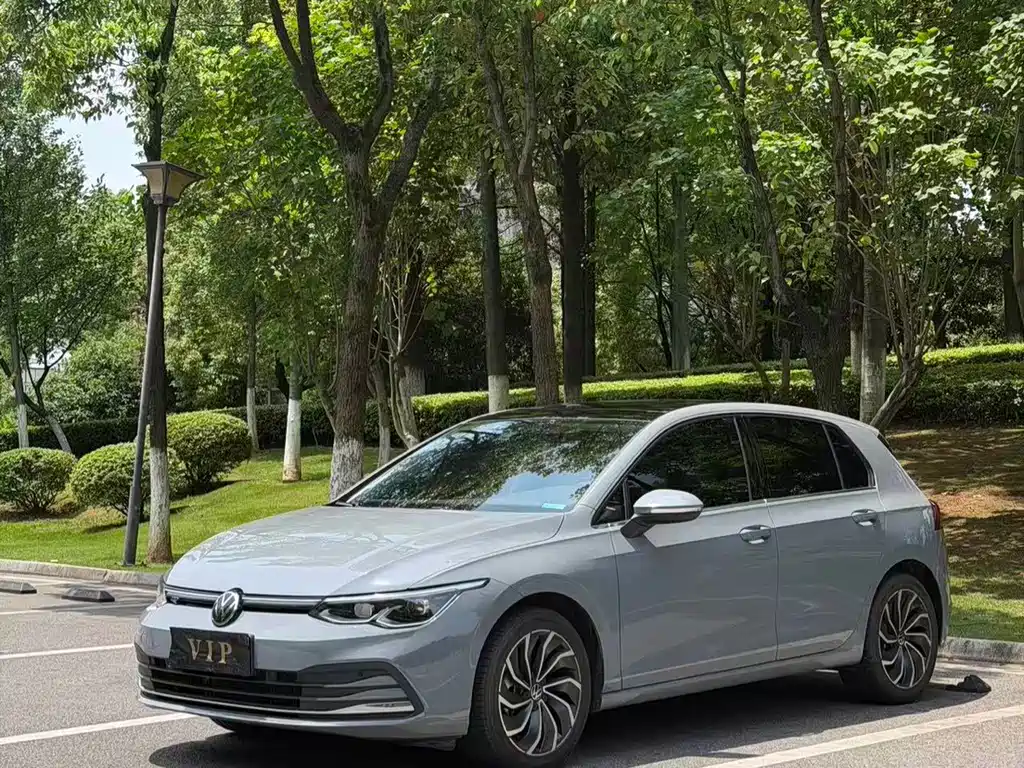 Купить Volkswagen Golf