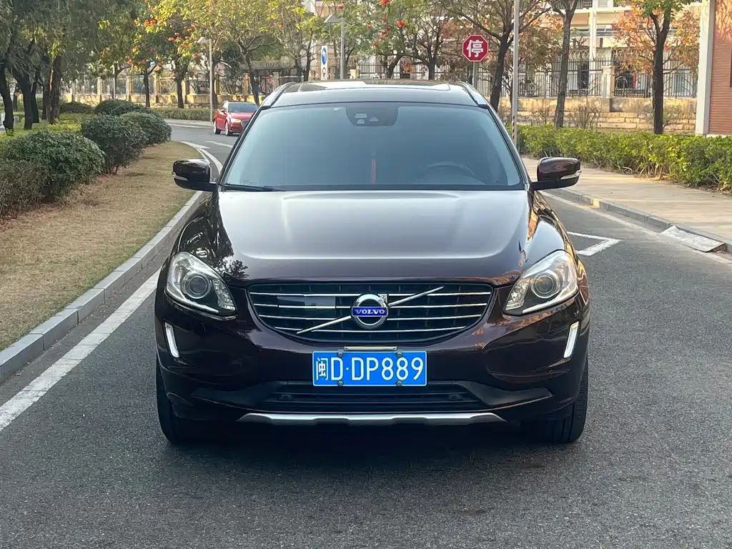 Volvo XC60 (Import) Facelift T5 Smart Elegant Edition, фото 2