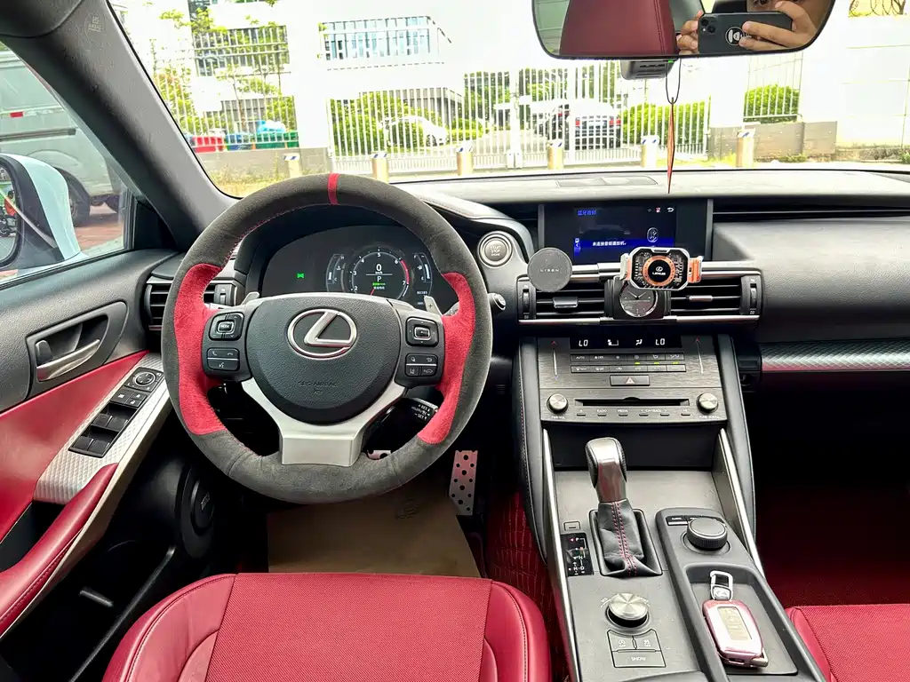 Lexus IS — миниатюра 5