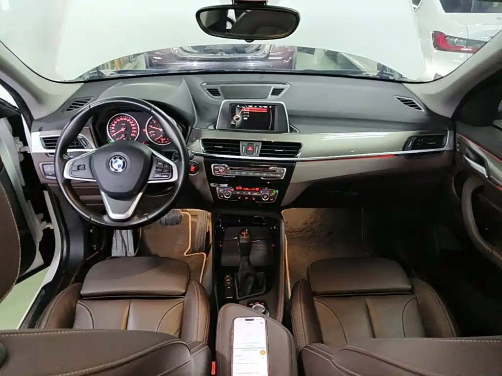 BMW X1 — миниатюра 10