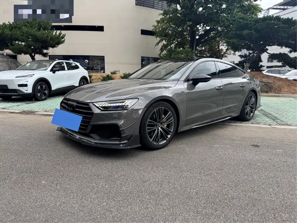 奥迪A7 2022款 40 TFSI 豪华型