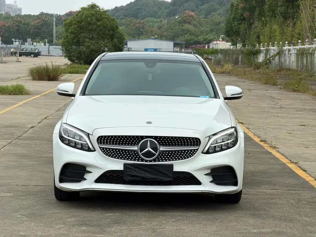 Mercedes-Benz C-Class — миниатюра 2