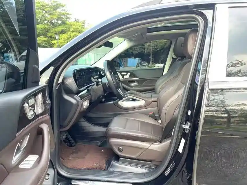 Mercedes-Benz GLE (Import) — миниатюра 4