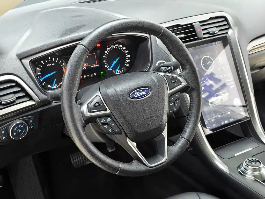 Ford Mondeo — миниатюра 12