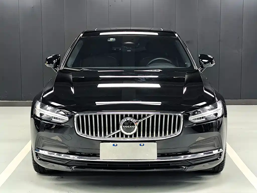 Volvo S90 — миниатюра 2