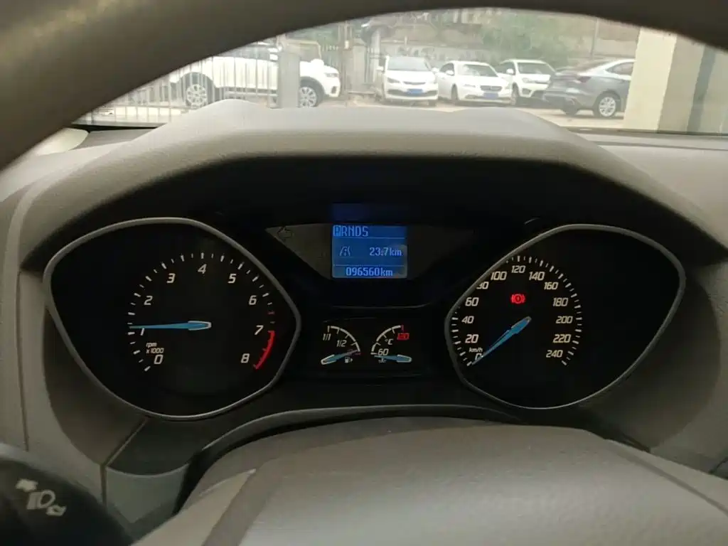 Ford Focus — миниатюра 12