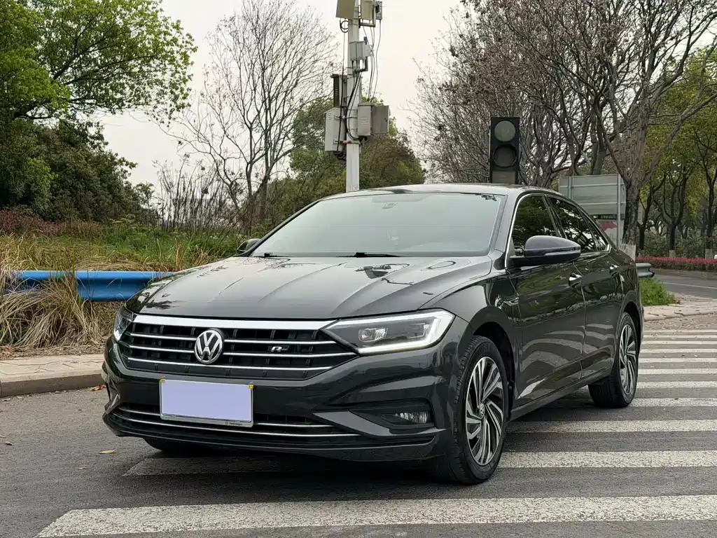 Volkswagen Sagitar 2022