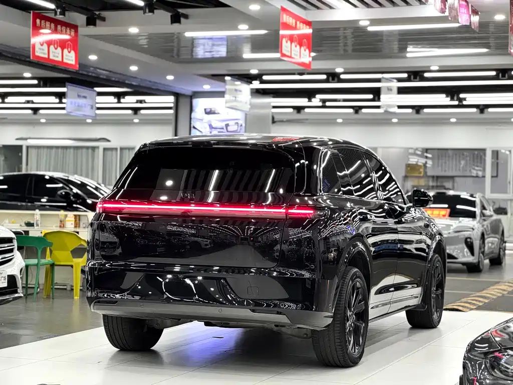 Li Auto IDEAL L7