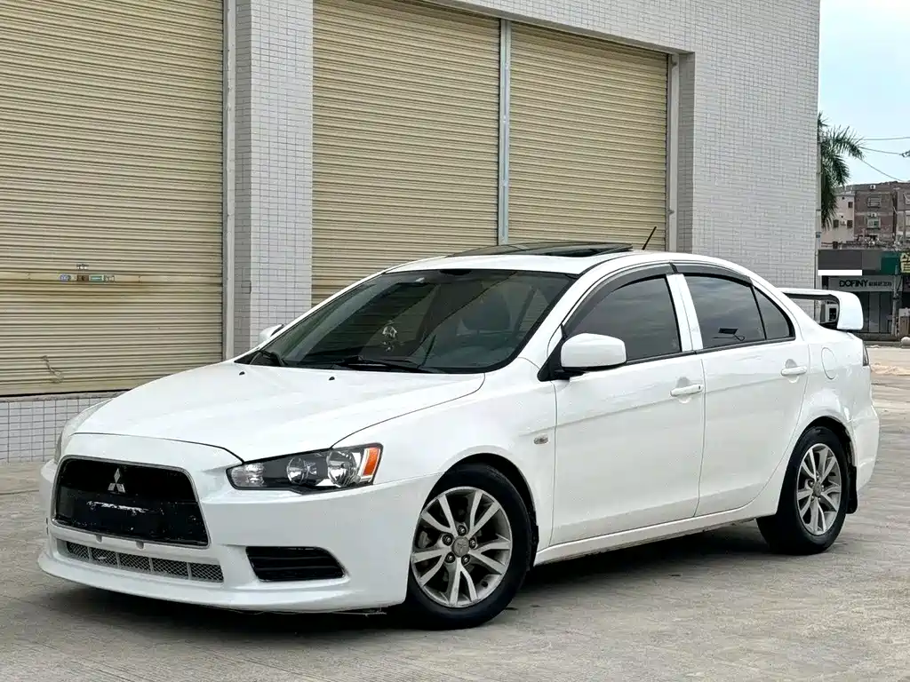 Mitsubishi Lancer EX