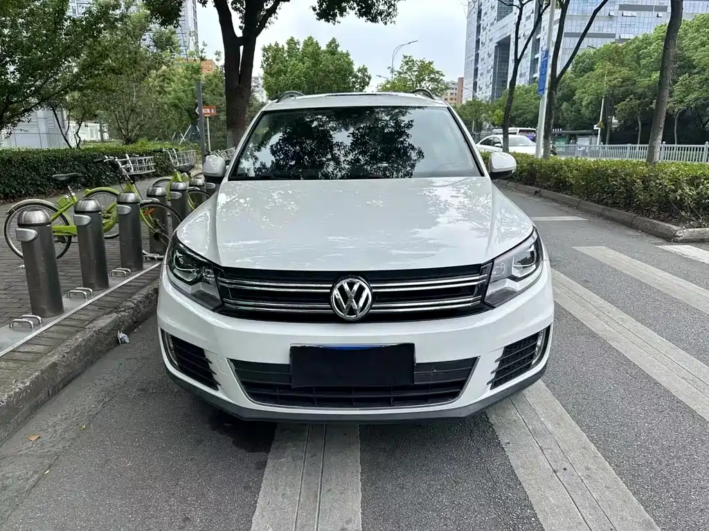 Volkswagen Tiguan — миниатюра 2